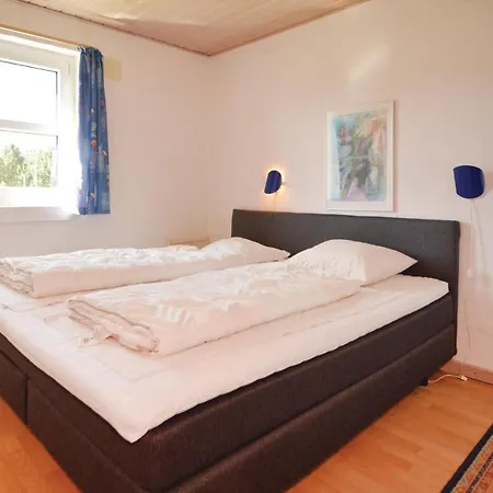 Five Bedroom Holiday In Blavand Prázdninový dům Varde